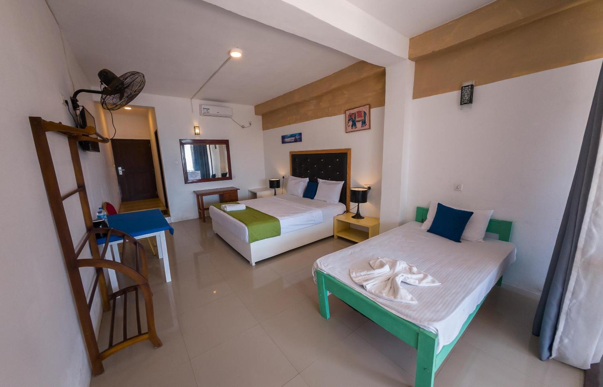 One World Mirissa Hotel Exterior photo